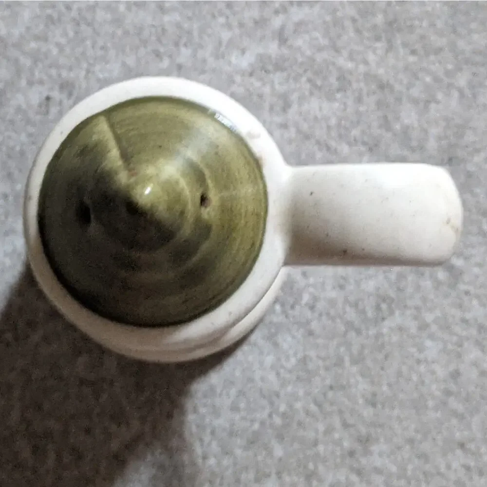 Metlox Poppytrail Salt Shaker Vintage Provincial Fruit